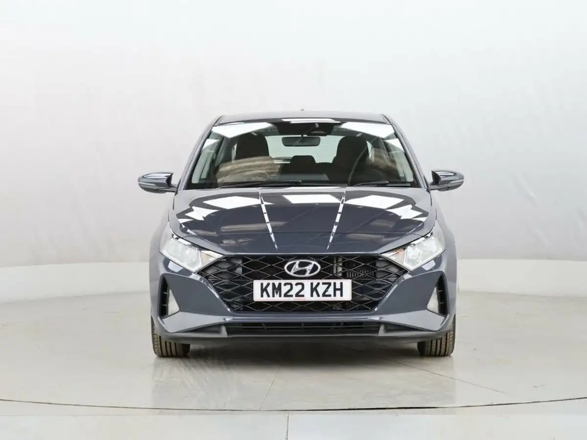 2022-hyundai-i20-10-t-gdi-se-connect-eclutch-imt-big-2