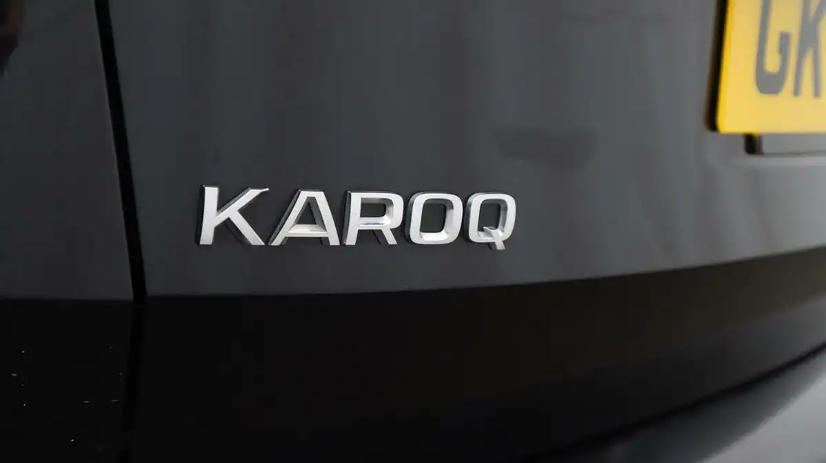 2022-skoda-karoq-15-tsi-se-l-big-21