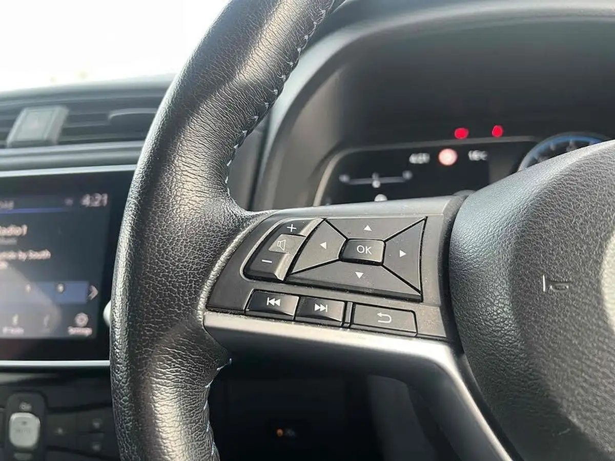 2020-nissan-leaf-e-n-connecta-big-36