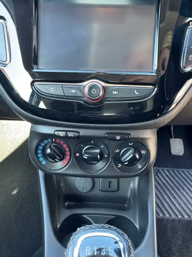 2017-vauxhall-corsa-14i-limited-edition-75ps-ecoflex-3d-big-34