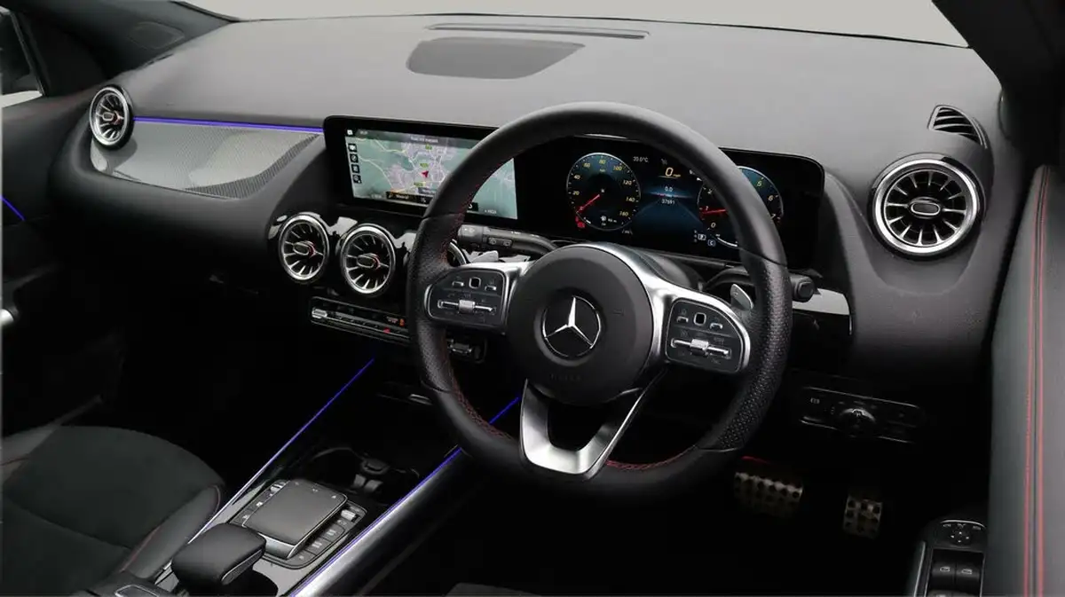 2023-mercedes-benz-gla-class-13-gla-200-amg-line-premium-station-wagon-big-9