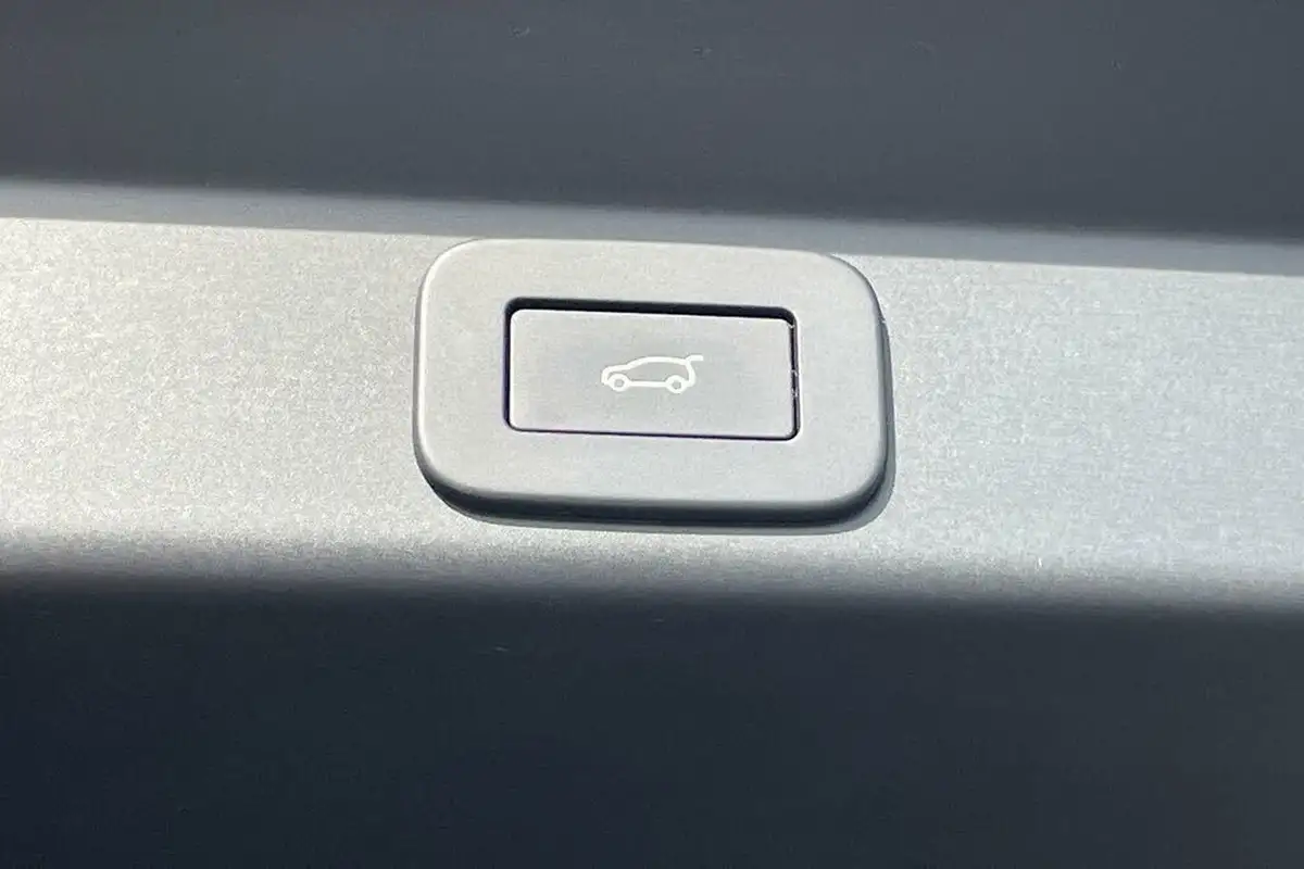 2023-land-rover-range-rover-sport-30-p460e-dynamic-se-big-36
