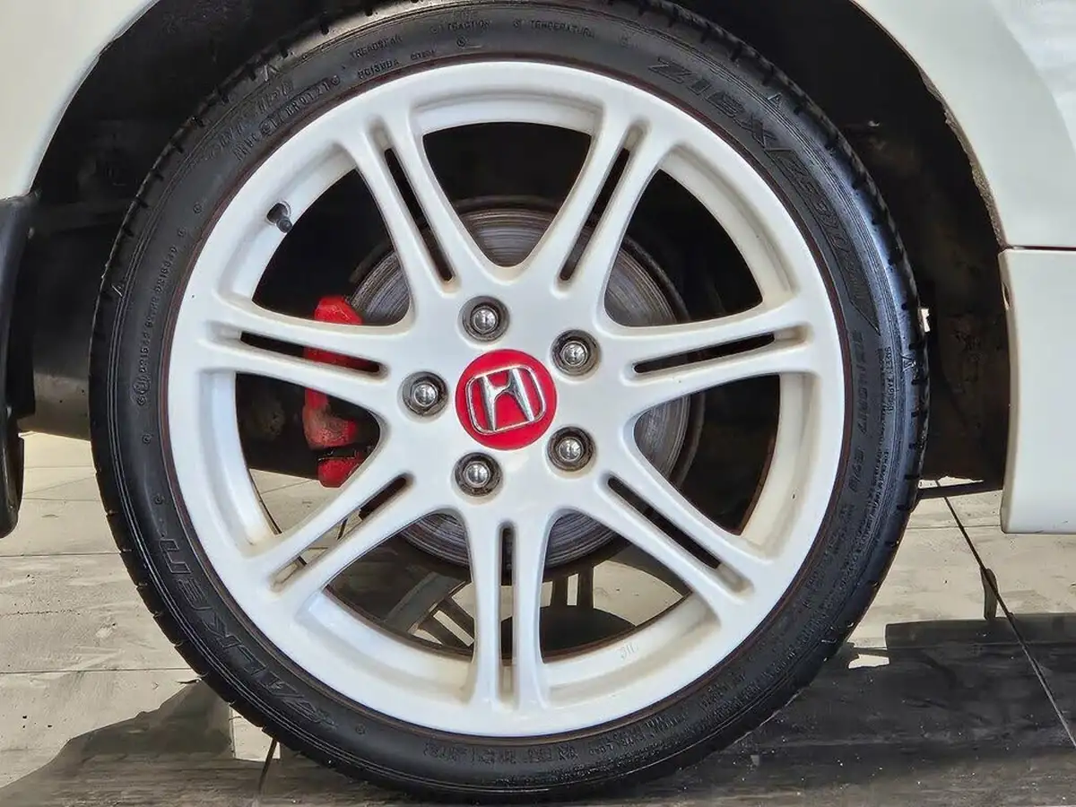 2010-honda-cr-z-15-sport-big-26