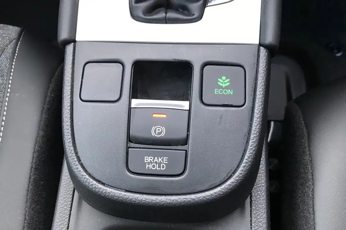 2024-honda-jazz-15-i-mmd-advance-big-16