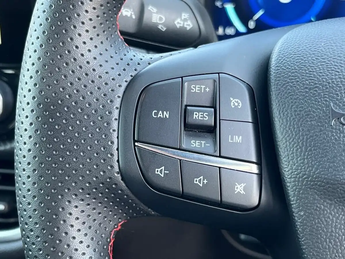 2023-ford-puma-suv-10-st-line-x-125ps-big-15