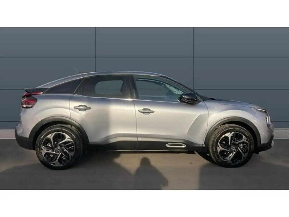 2021-citroen-c4-12-puretech-shine-130ps-big-4