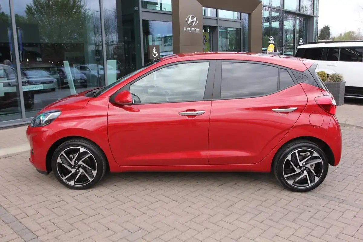 2024-hyundai-i10-10-premium-63ps-auto-big-4