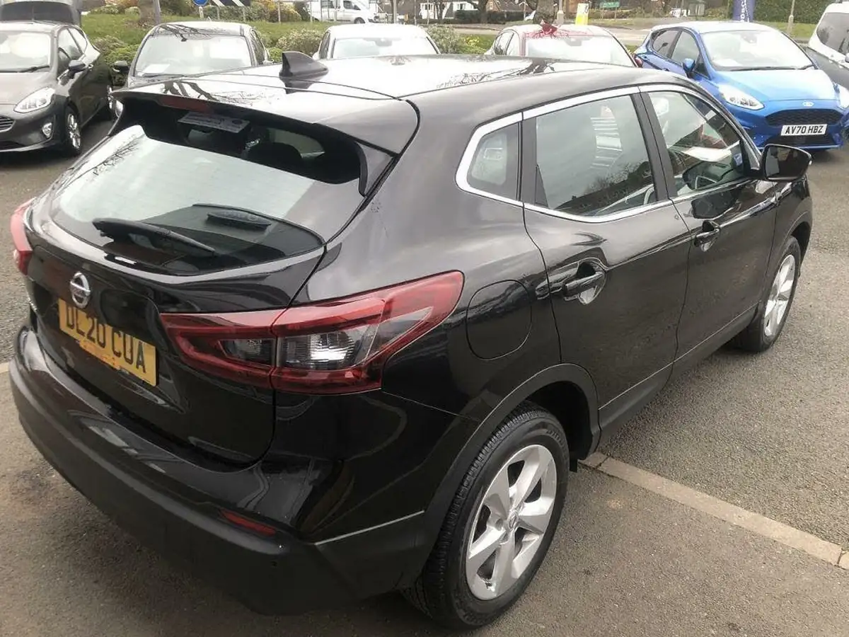 2020-nissan-qashqai-15dci-acenta-premium-17in-alloys-dct-big-8