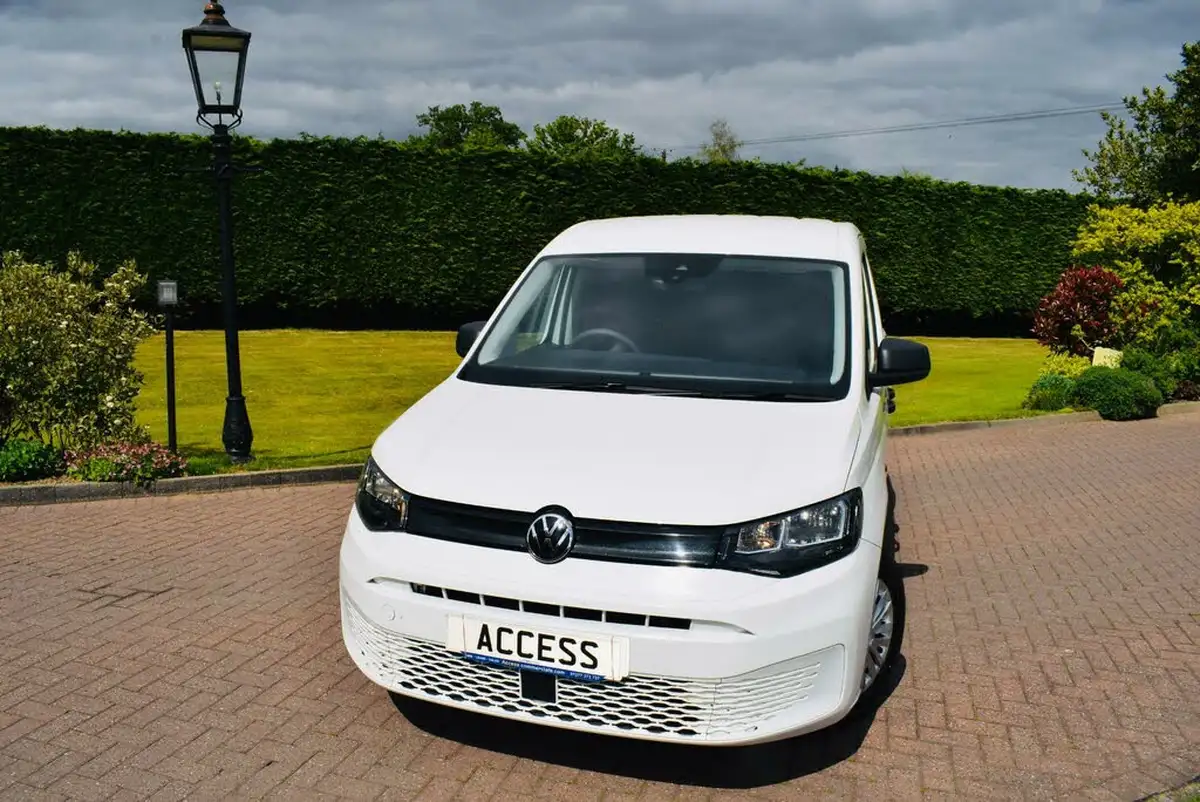 2022-volkswagen-caddy-20tdi-c20-cargo-commerce-102pseu6d-big-0