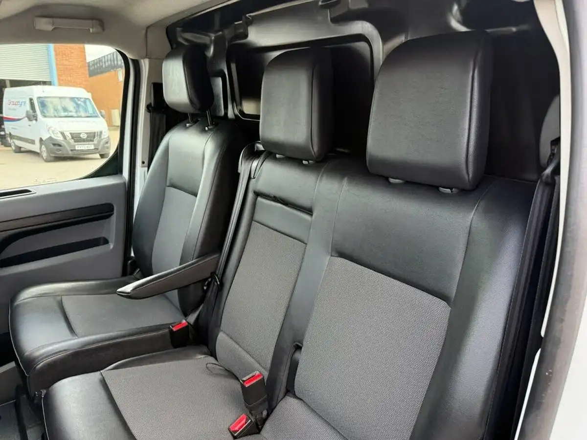2019-citroen-dispatch-16bluehdi-x-m-1000-115pseu6-ss-big-13