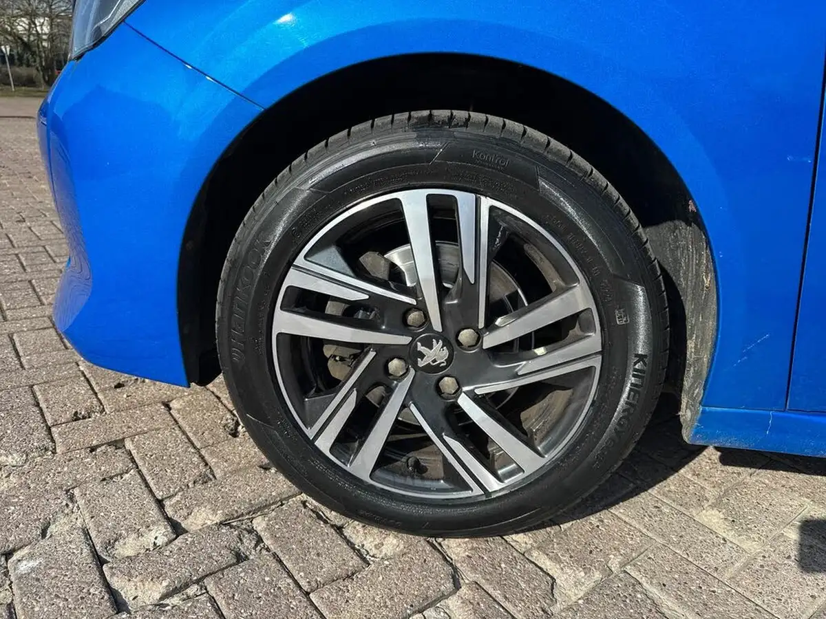 2021-peugeot-208-12-puretech-allure-premium-100bhp-eat8-big-8
