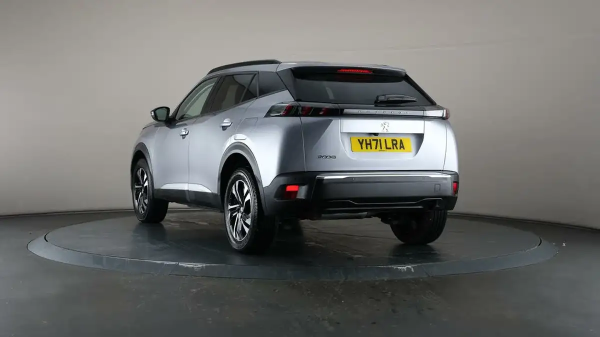 2022-peugeot-2008-suv-12-puretech-allure-premium-100bhp-big-49
