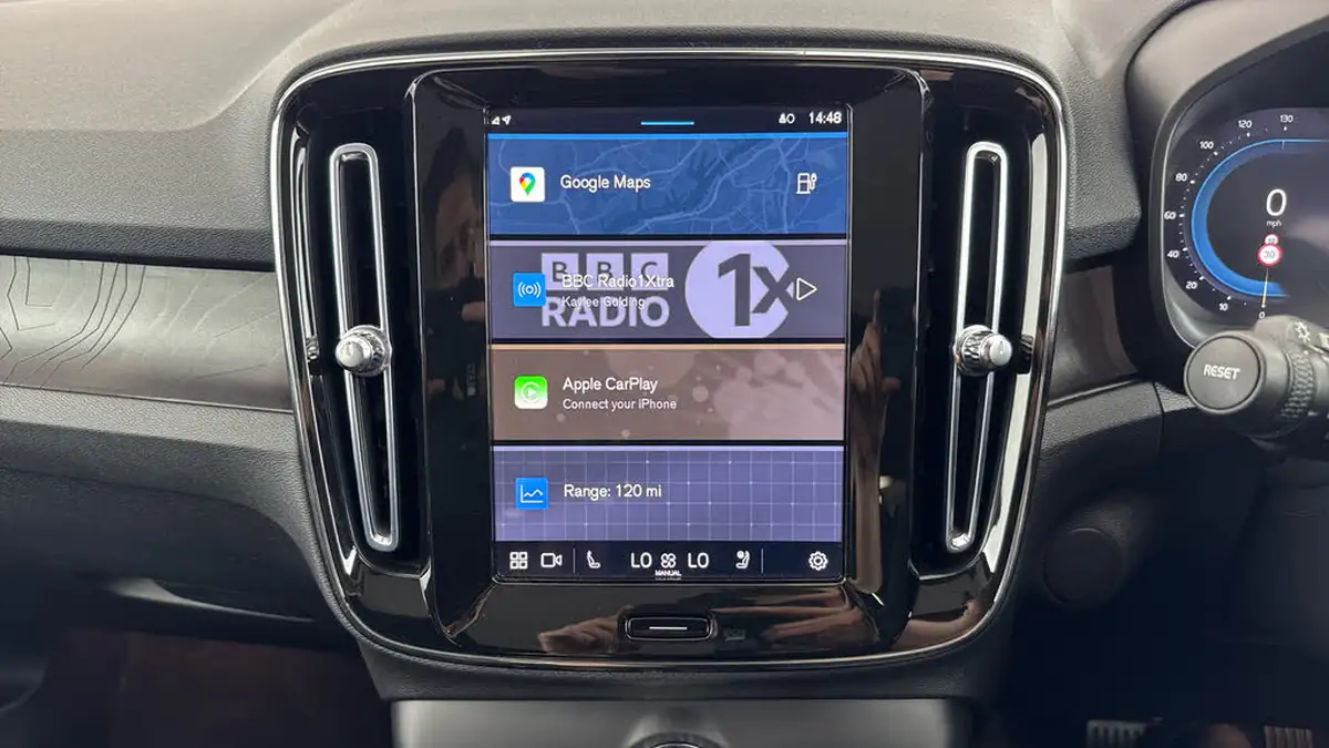 2022-volvo-c40-e-twin-recharge-pro-big-11