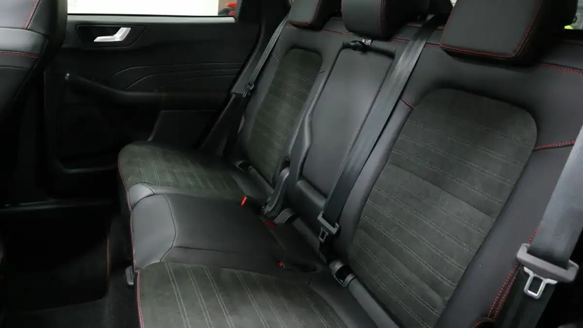 2024-ford-kuga-25t-st-line-x-edition-225ps-phev-big-9