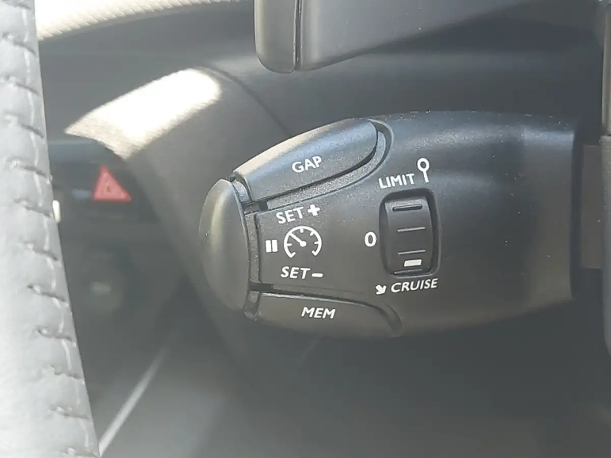 2024-citroen-c5-aircross-12-puretech-e-series-big-13
