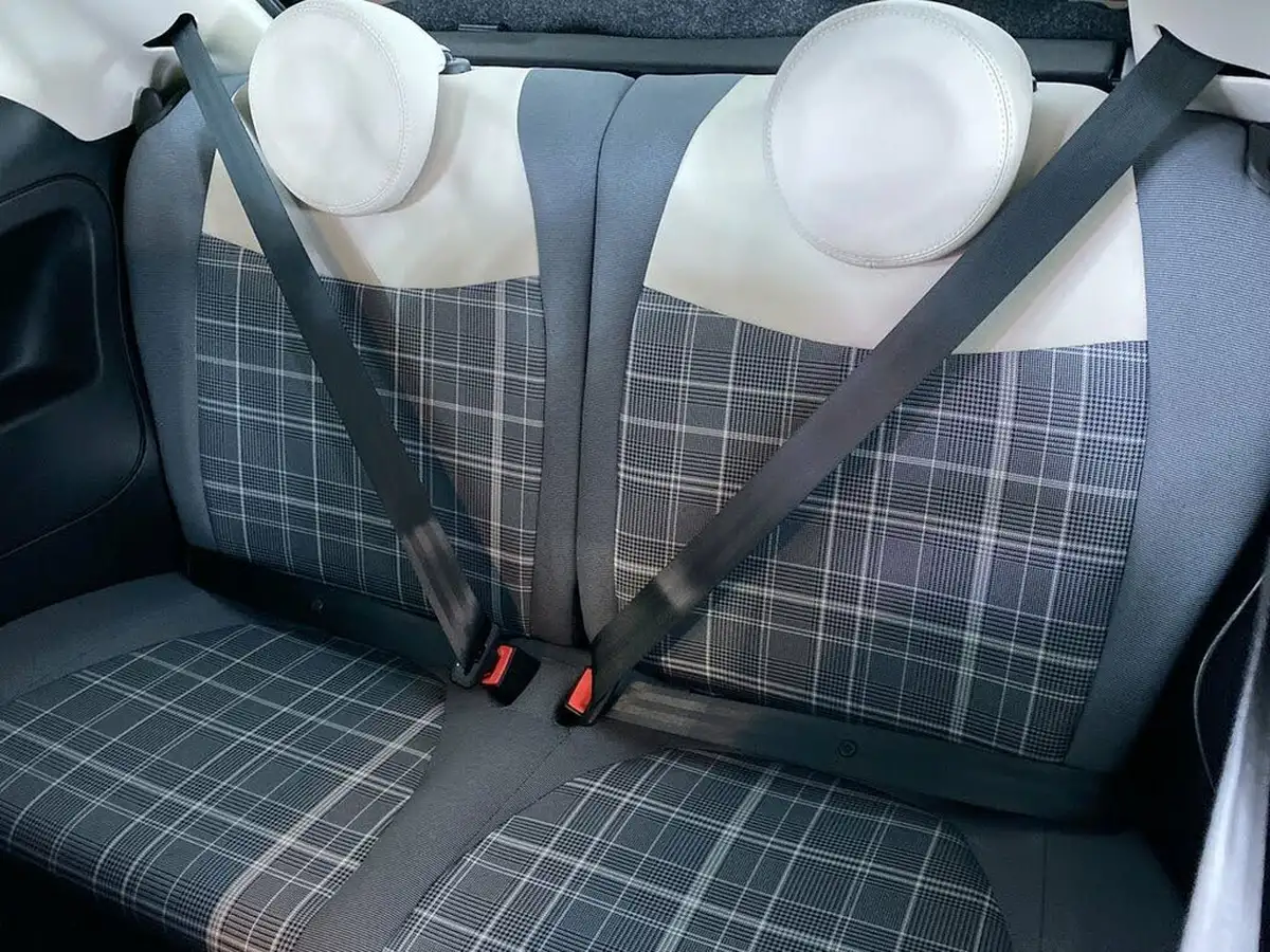 2018-fiat-500-12-lounge-big-17