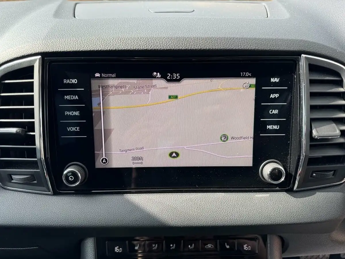 2021-skoda-karoq-15-tsi-se-l-dsg-big-18