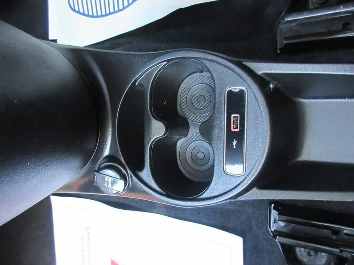 2018-fiat-500-12-lounge-big-18