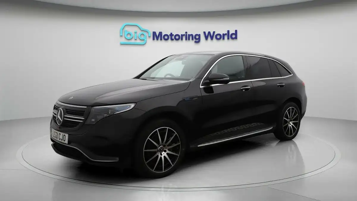 2021-mercedes-benz-eqc-e-eqc-400-amg-line-big-3