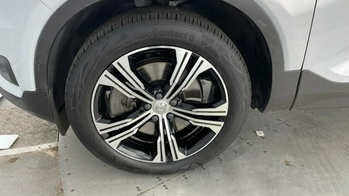 2021-volvo-xc40-15-t5-inscription-pro-258bhp-big-30