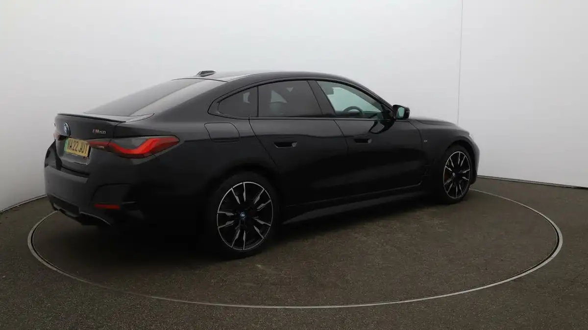 2022-bmw-i4-e-m50-big-53
