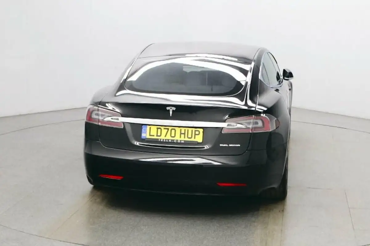 2020-tesla-model-s-e-long-range-big-5