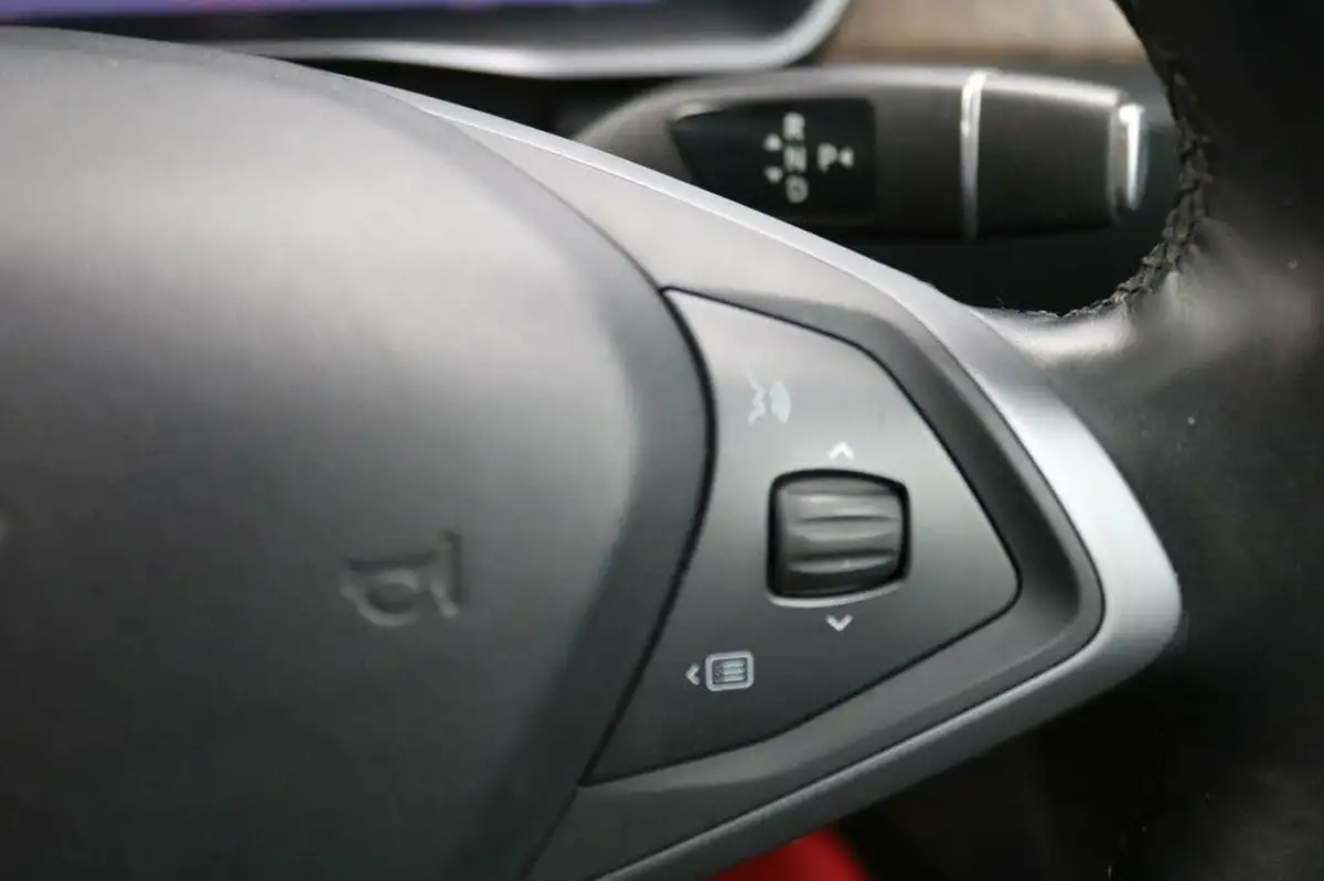 2020-tesla-model-s-e-long-range-big-29