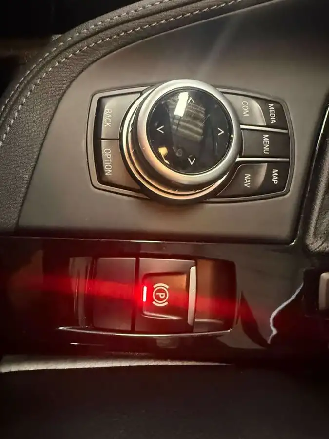 2018-bmw-x1-20td-sdrive18d-xline-ss-big-27