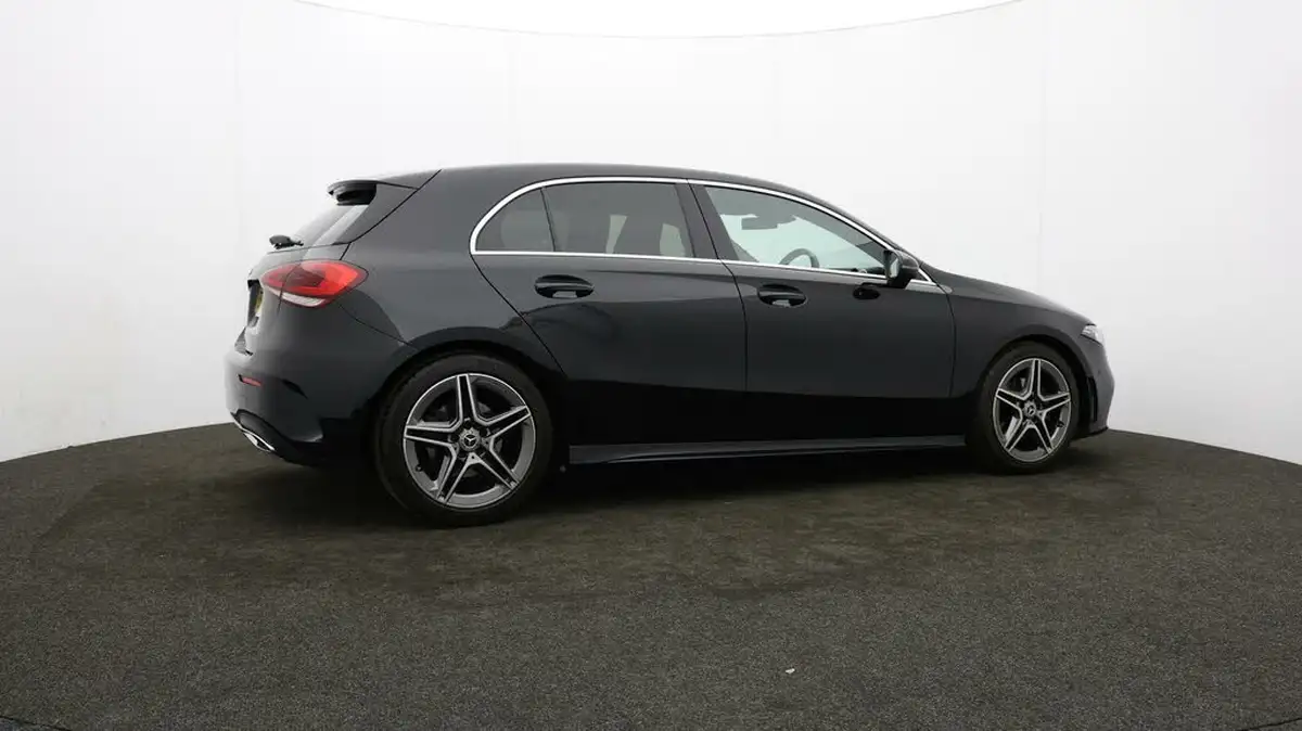 2019-mercedes-benz-a-class-13-a200-amg-line-executive-hatchback-5d-7g-dct-big-33