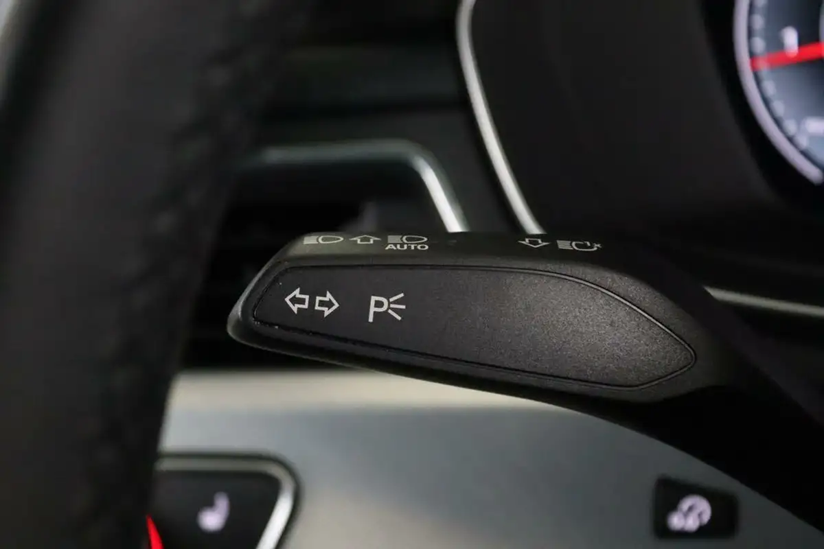 2021-audi-a4-20-35-tfsi-technik-s-tronic-big-23