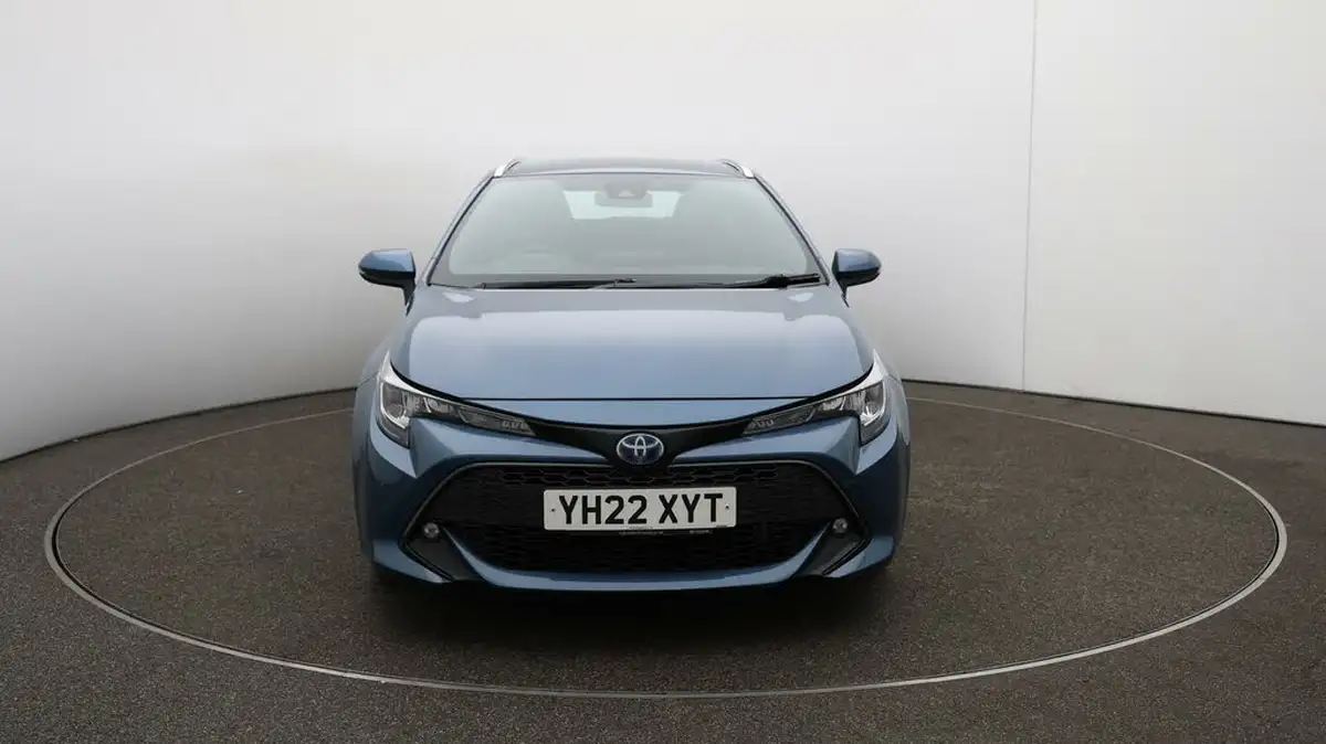 2022-toyota-corolla-18-vvt-i-icon-tech-spare-wheel-touring-sports-5d-big-38