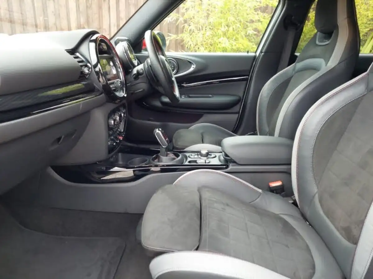 2019-mini-clubman-20-john-cooper-works-big-4