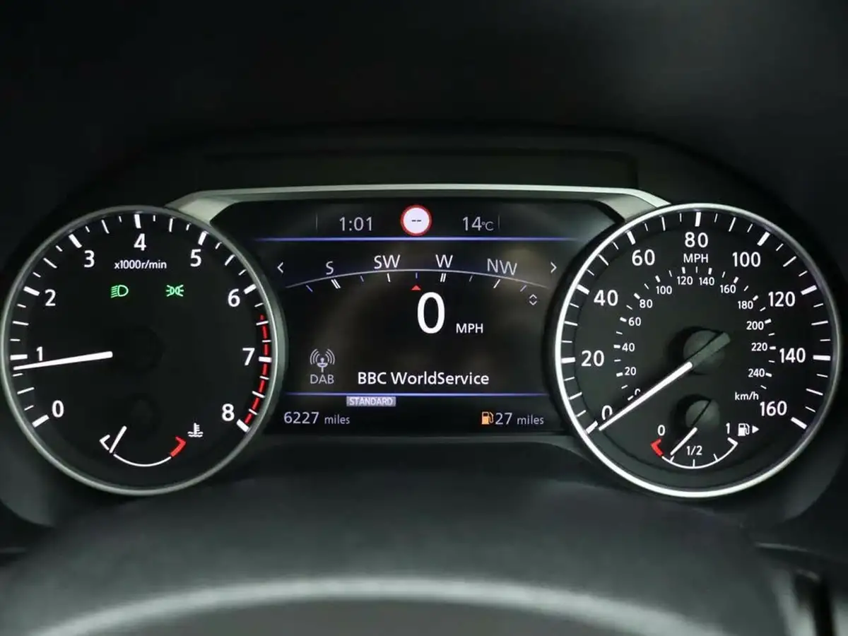 2023-nissan-juke-10-dig-t-n-connecta-big-10