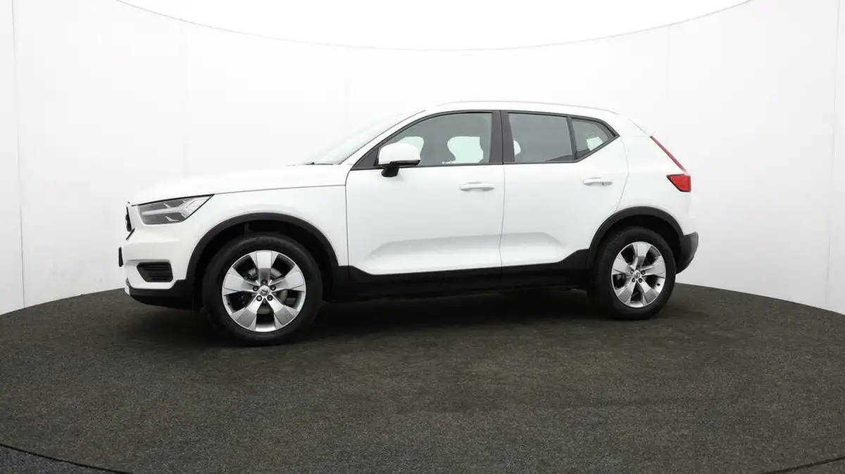 2020-volvo-xc40-20td-d3-momentum-geartronic-big-63