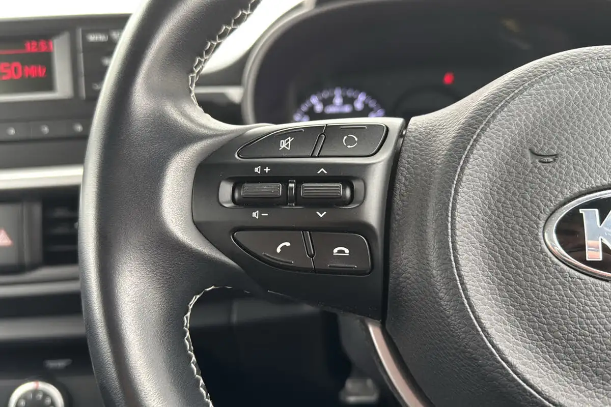 2018-kia-picanto-10-2-65bhp-adap-big-15