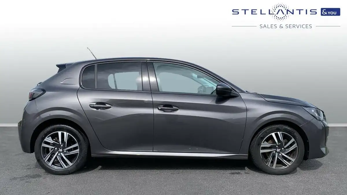 2021-peugeot-208-12-puretech-allure-100bhp-big-1