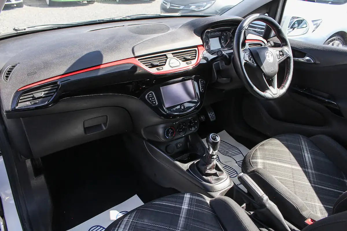 2015-vauxhall-corsa-14i-16v-turbo-sri-vx-line-3d-big-19