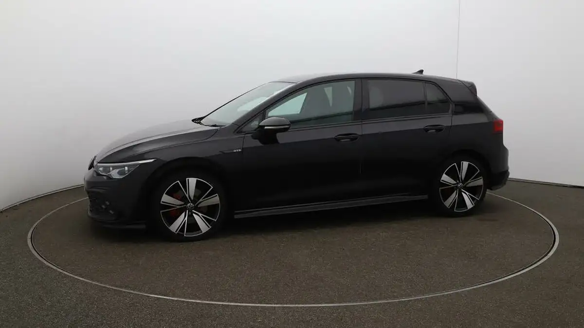 2021-volkswagen-golf-20tdi-gtd-big-59
