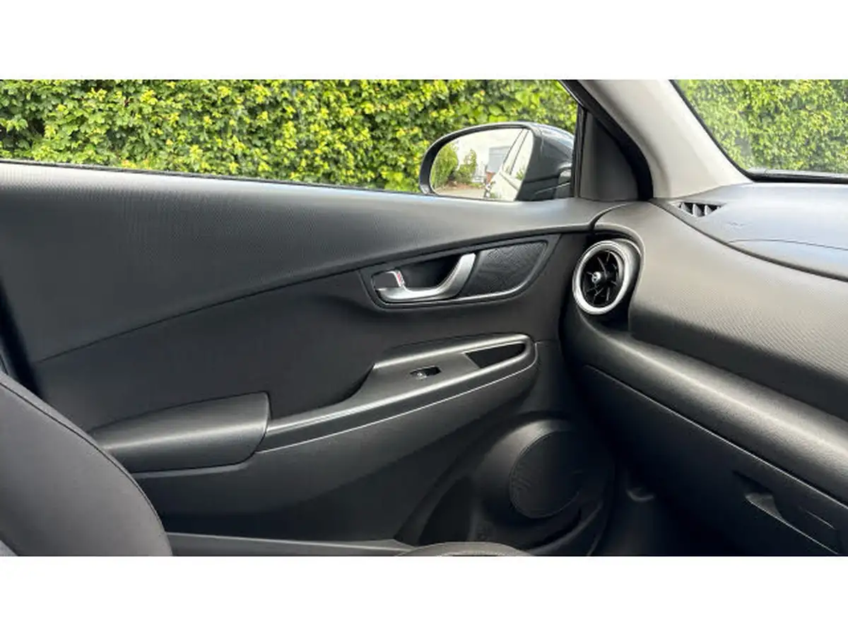 2021-hyundai-kona-10-t-gdi-premium-48-volt-mhev-big-60