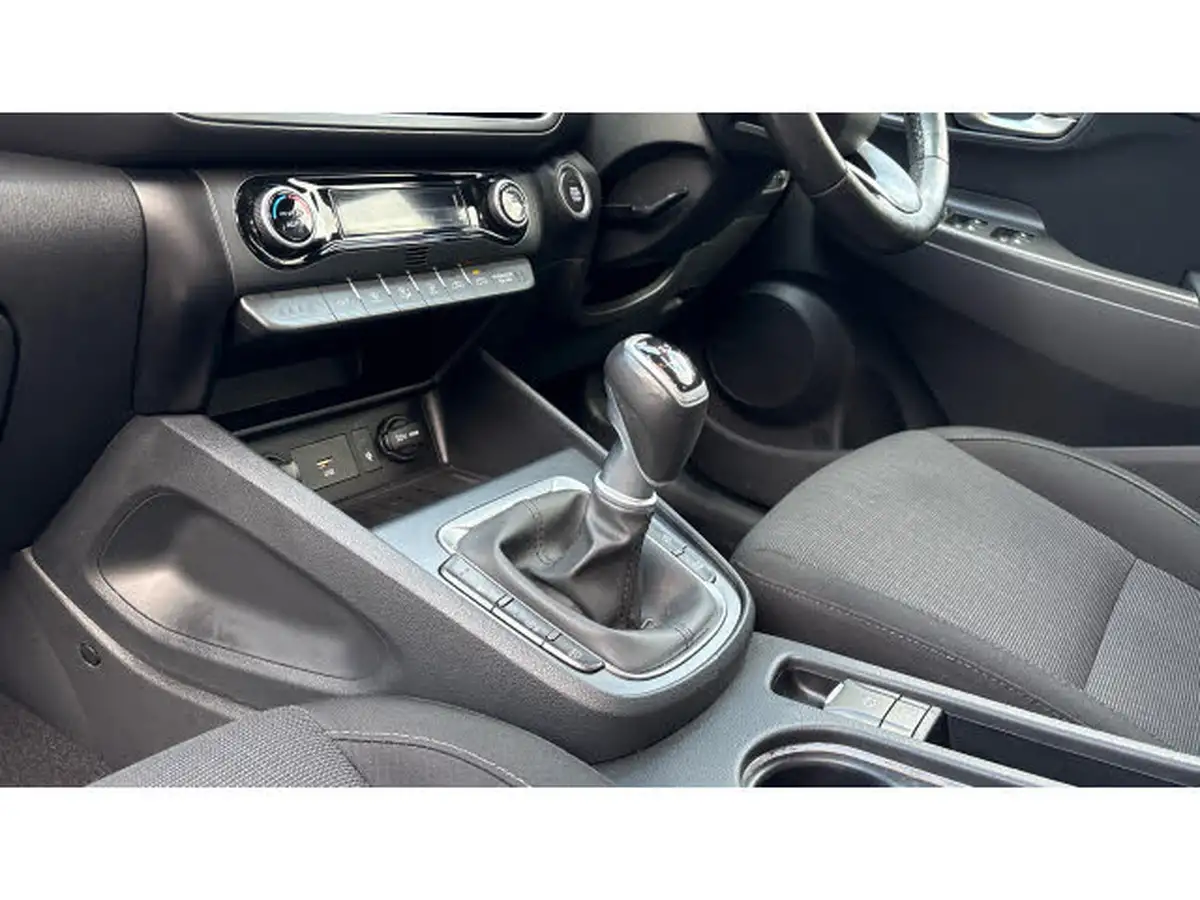 2021-hyundai-kona-10-t-gdi-premium-48-volt-mhev-big-12