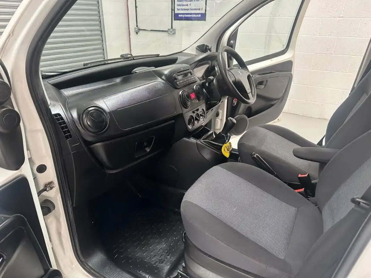 2015-peugeot-bipper-13td-professional-75-panel-big-9