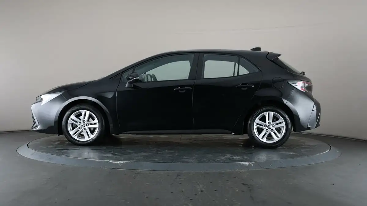 2022-toyota-corolla-18-vvt-i-icon-120bhp-trk-hatchback-5d-big-34