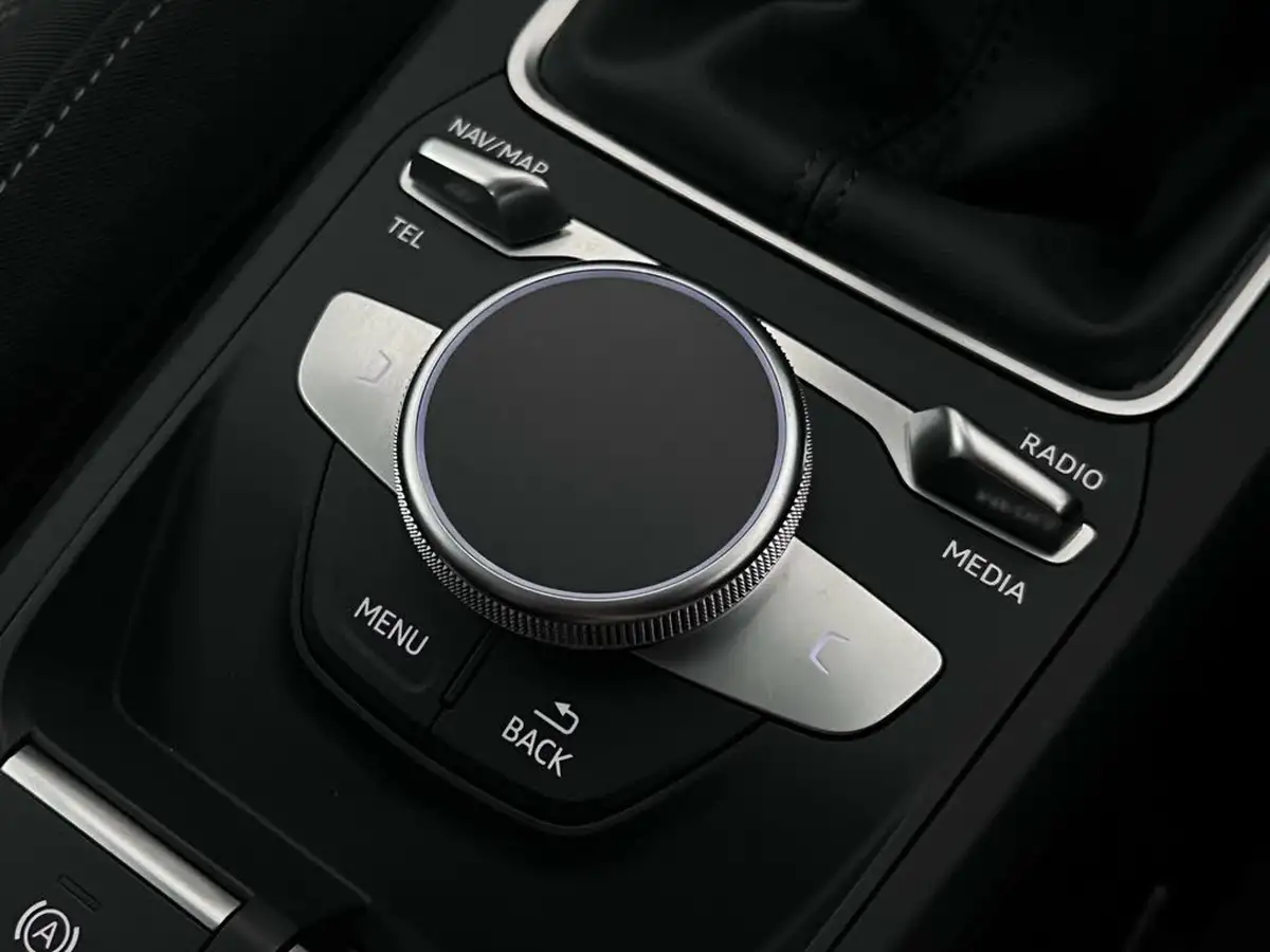 2021-audi-q2-10-30-tfsi-sport-big-37