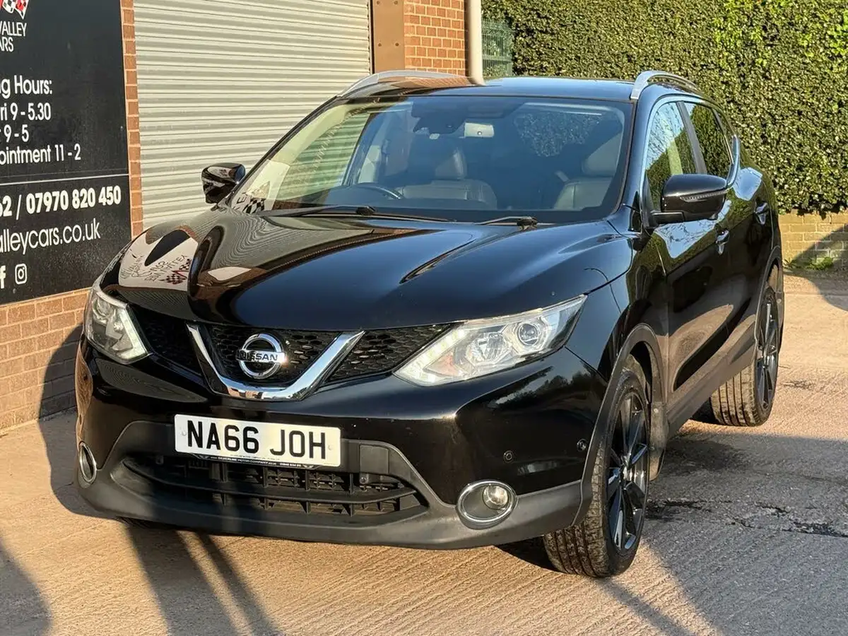 2016-nissan-qashqai-16dci-tekna-4x4-big-32