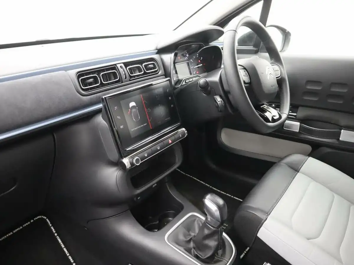 2023-citroen-c3-12-puretech-elle-83ps-ss-big-12