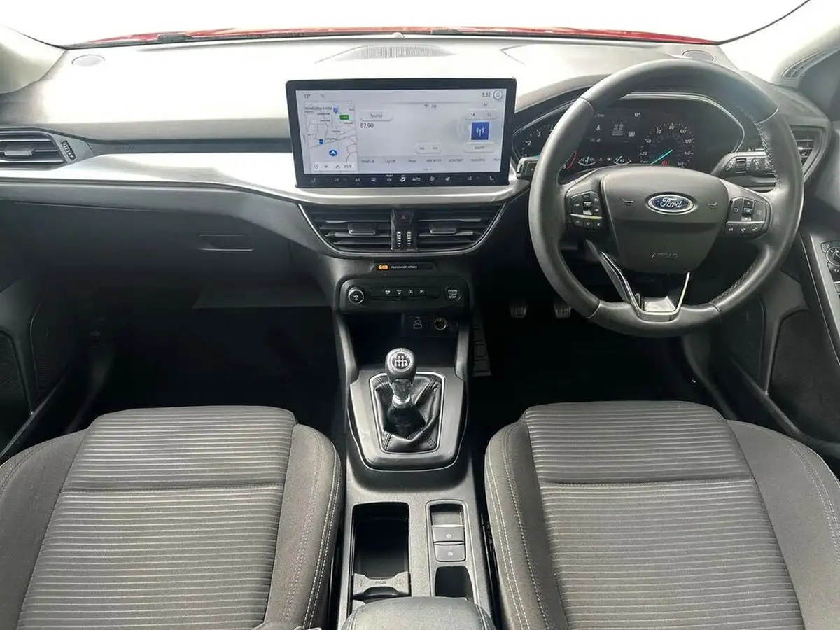 2022-ford-focus-10t-titanium-125ps-hatchback-big-14