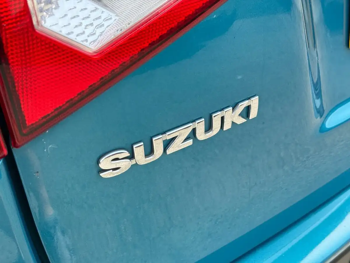 2015-suzuki-vitara-16-sz5-allgrip-urban-pack-big-9