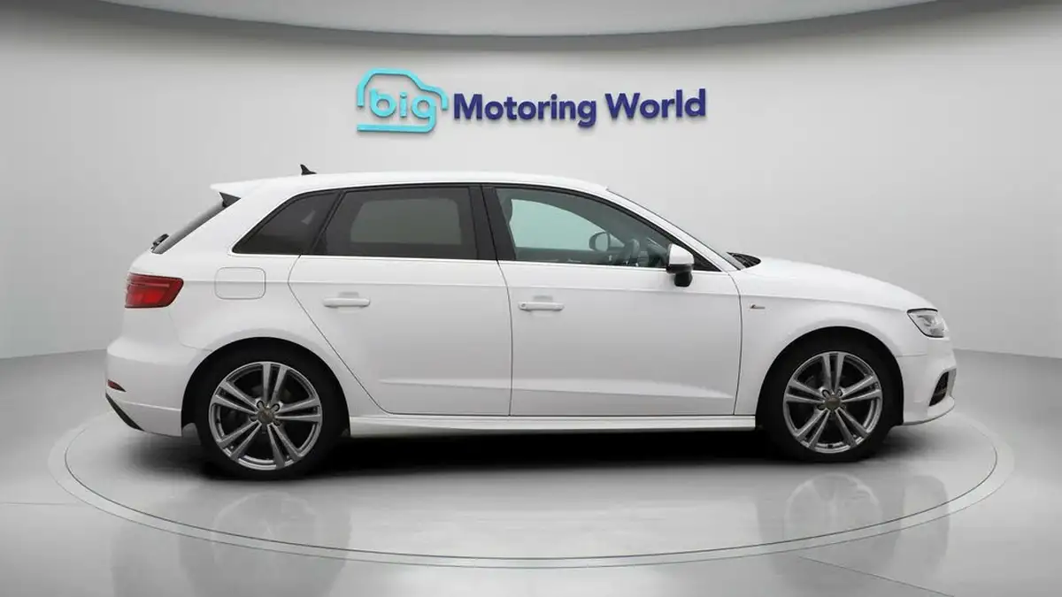 2019-audi-a3-15-tfsi-s-line-sportback-5d-tronic-big-8