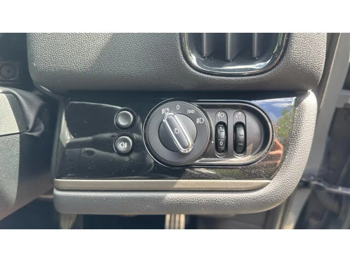 2020-mini-countryman-20td-cooper-d-sport-all4-auto-big-23