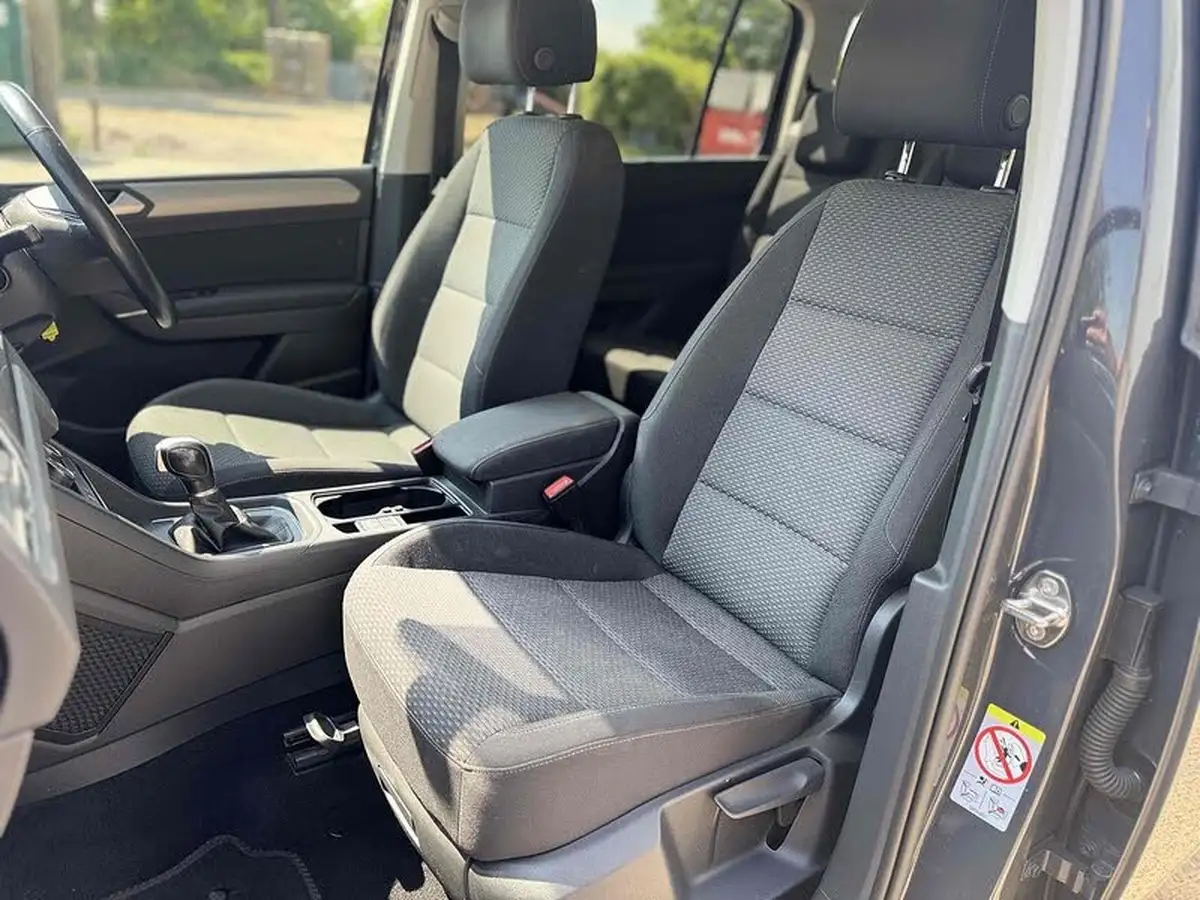 2018-volkswagen-touran-20tdi-se-family-dsg-big-17